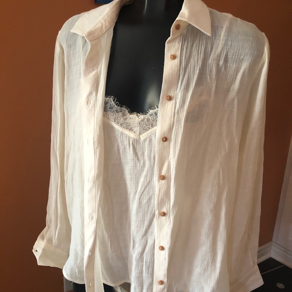 ZARA button-up beige blouse.